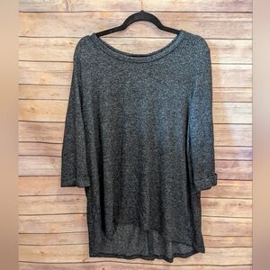 NWTs, Women's Gray Top Sz 1X.